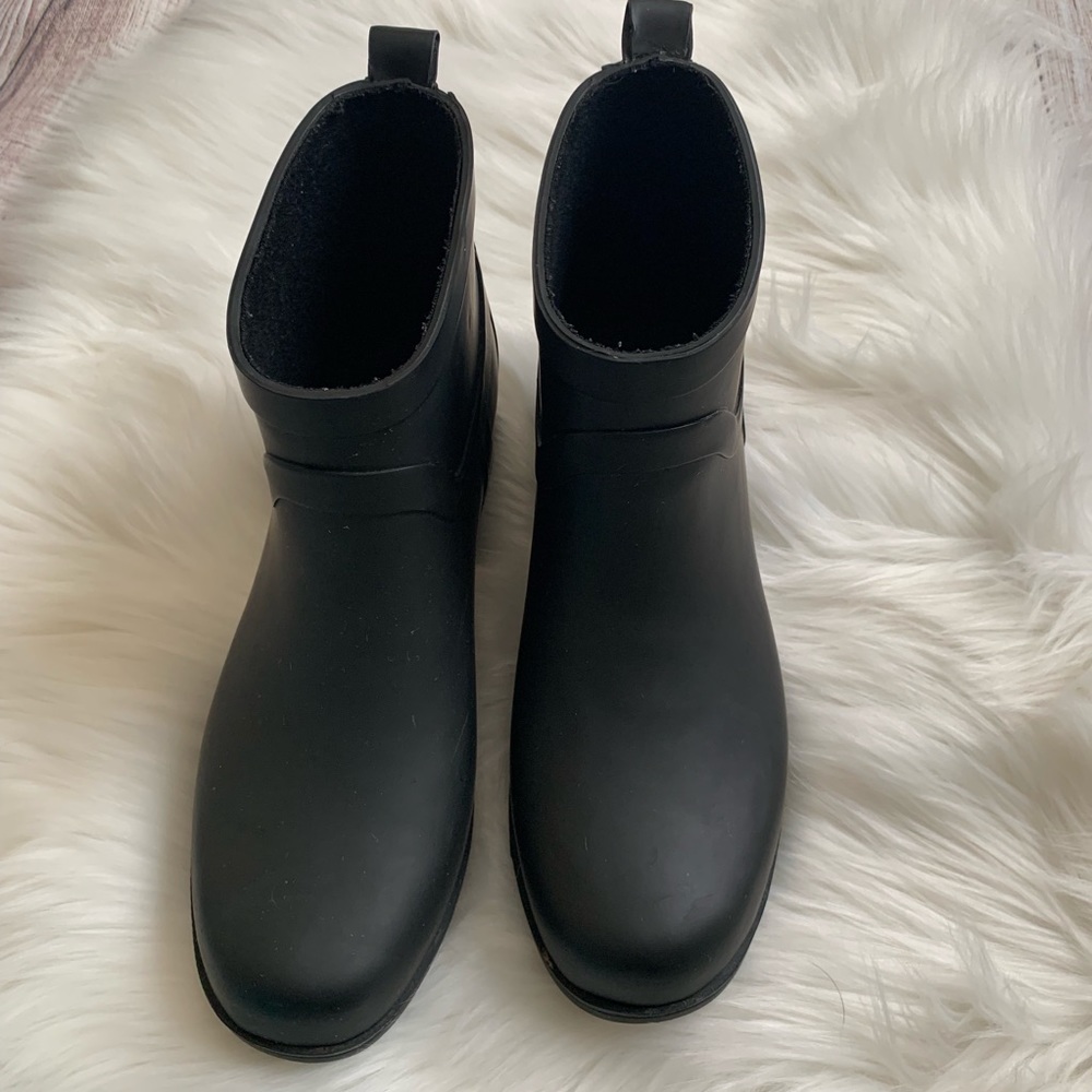Lucky Brand Rebeka Black Ankle Rain Boots - Picture 4 of 8